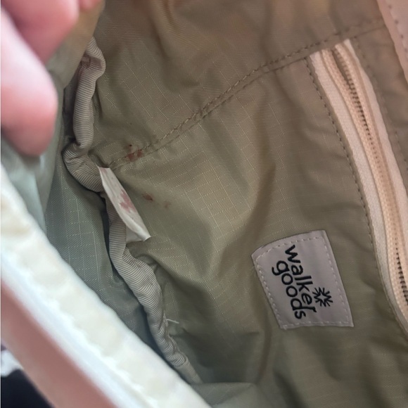 Walker Family Goods Peach Louie Sling Bag - Picture 4 of 4